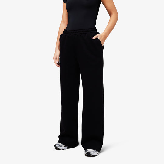 Women's Core Open Hem Jogger Black Closure London Front Vie