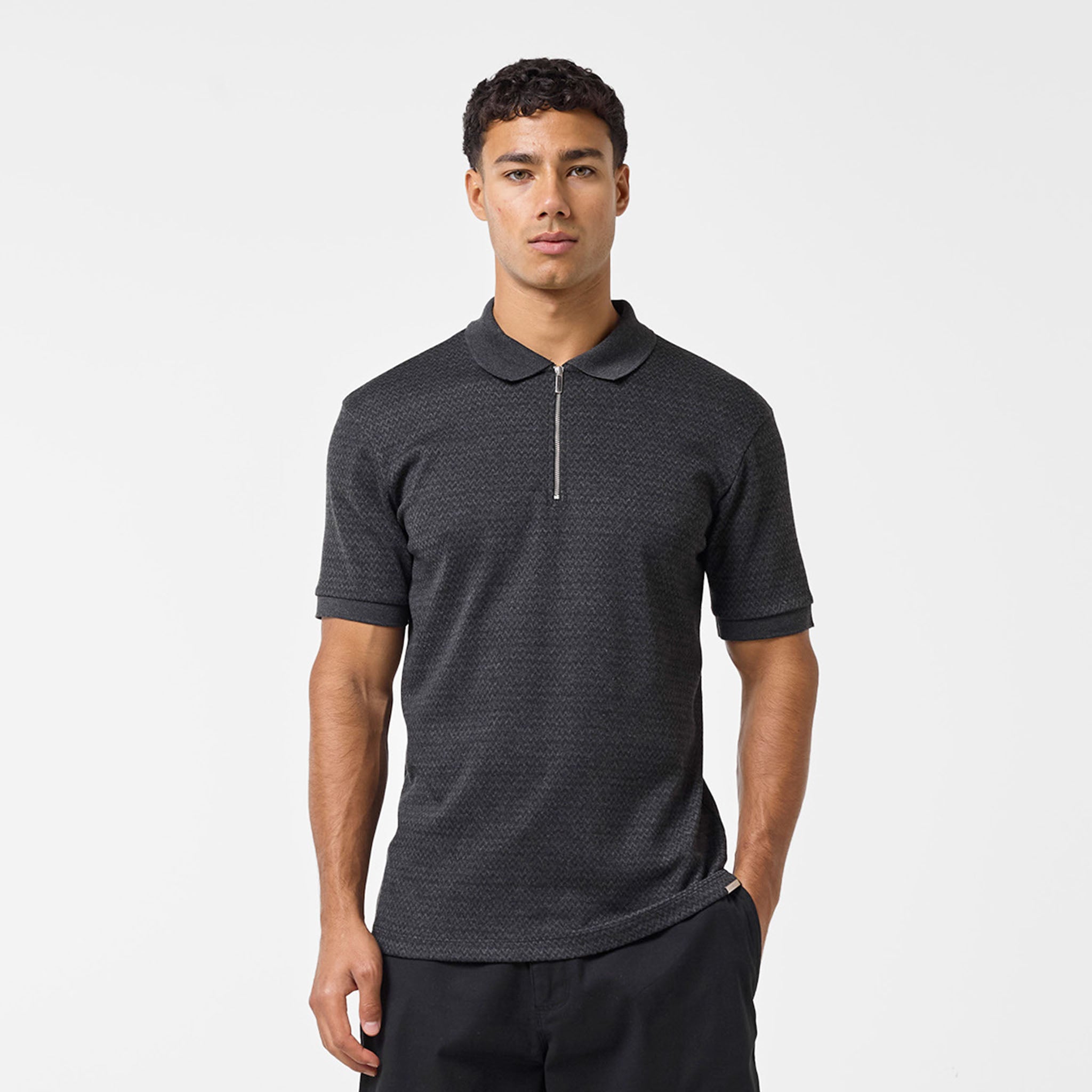 Zigzag Knit Zipped Polo