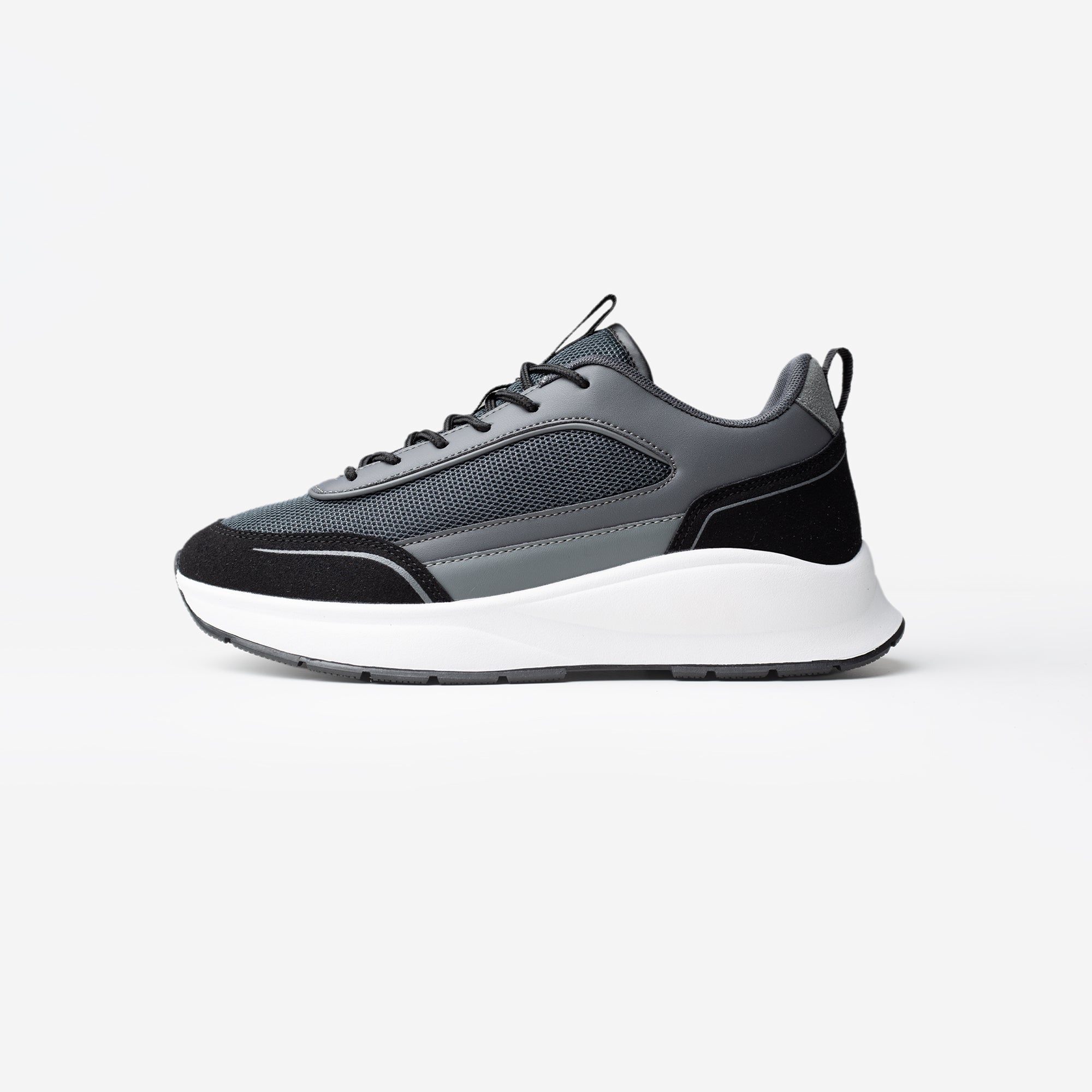 Premium Tech Runner Black White
