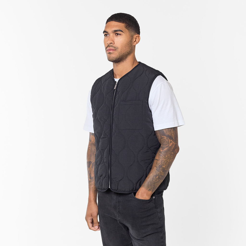 Men's Black Onion Quilted Gilet Closure London  Front View